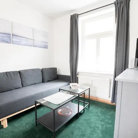 Gemuetlich Und Modern Mit Grossem Balkon *