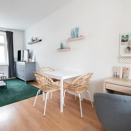 公寓 Gemuetlich Und Modern Mit Grossem Balkon