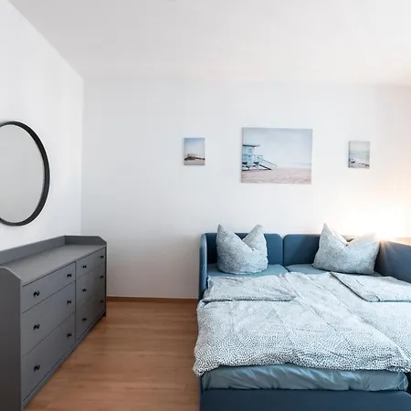 Gemuetlich Und Modern Mit Grossem Balkon